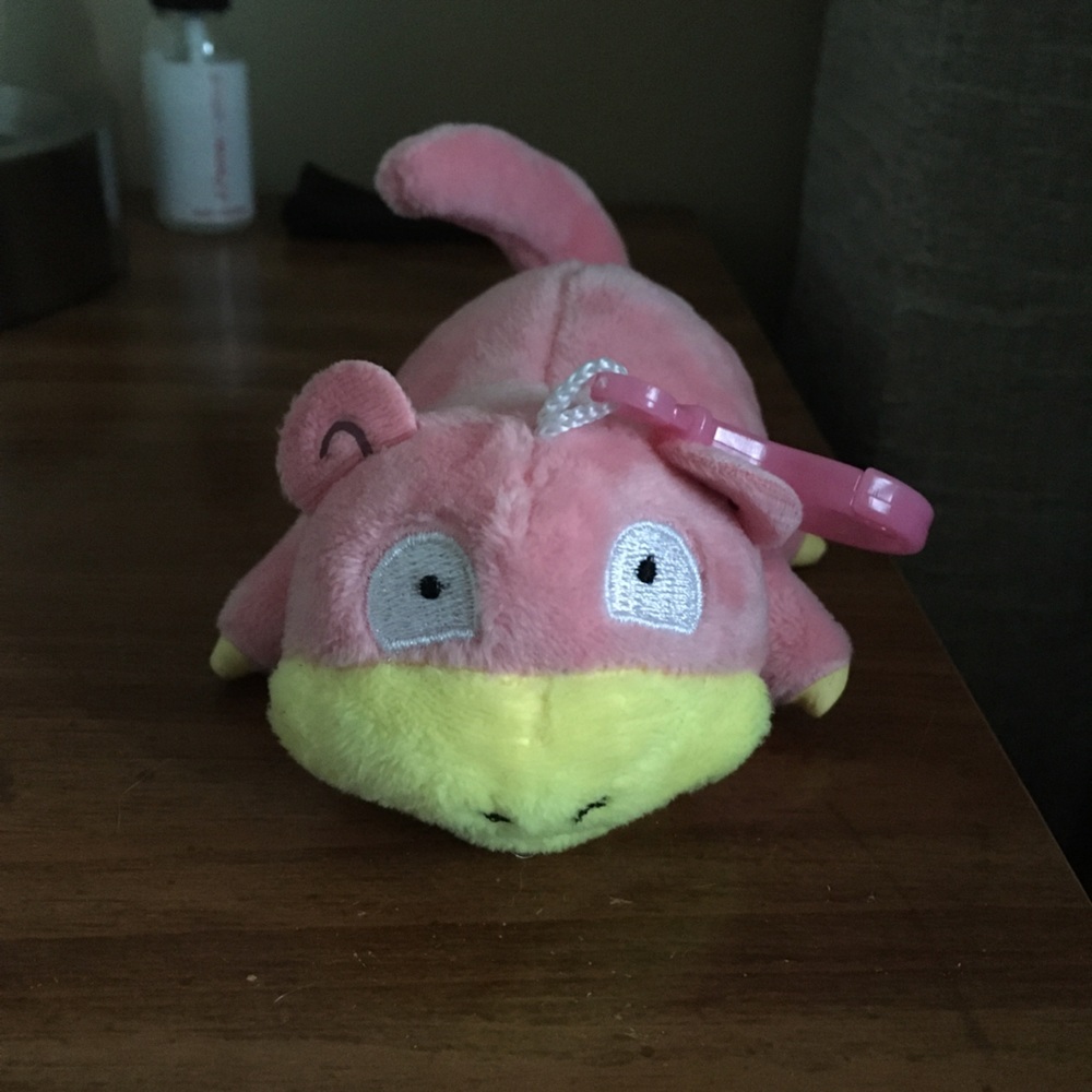 Slowpoke Keychain - 💖 FREE w. $25+ purchase